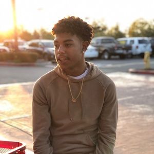 Meet your Posher, Omar